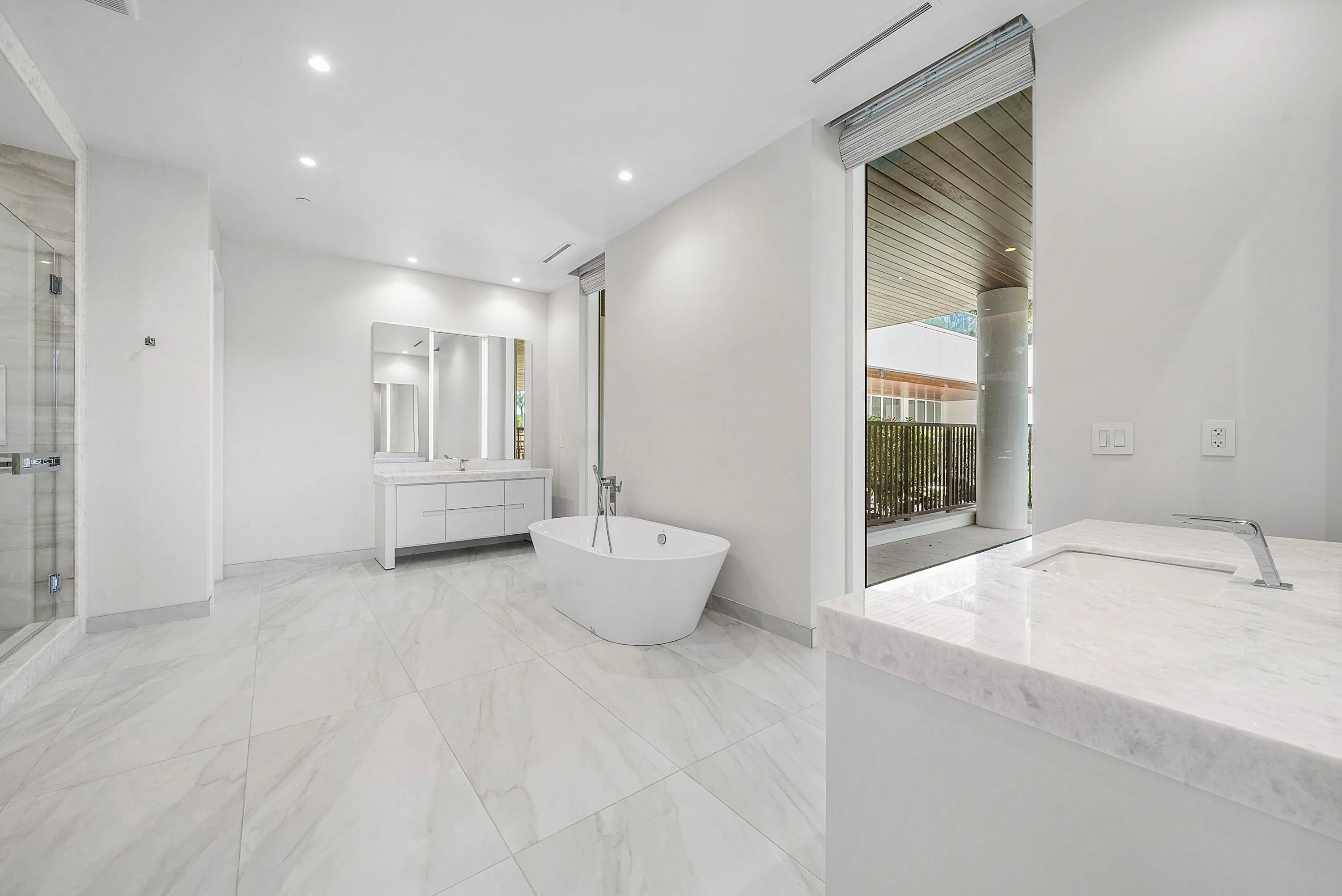 Primary bath