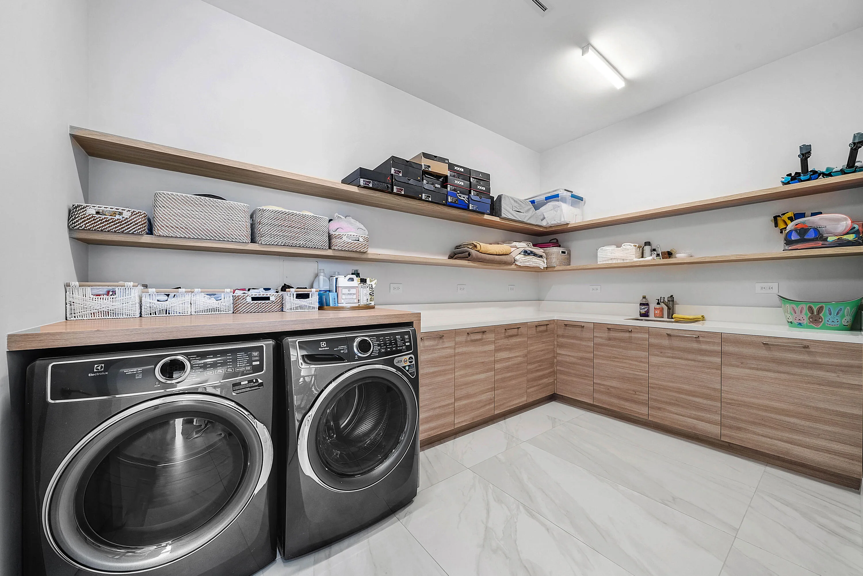 Washer & Dryer