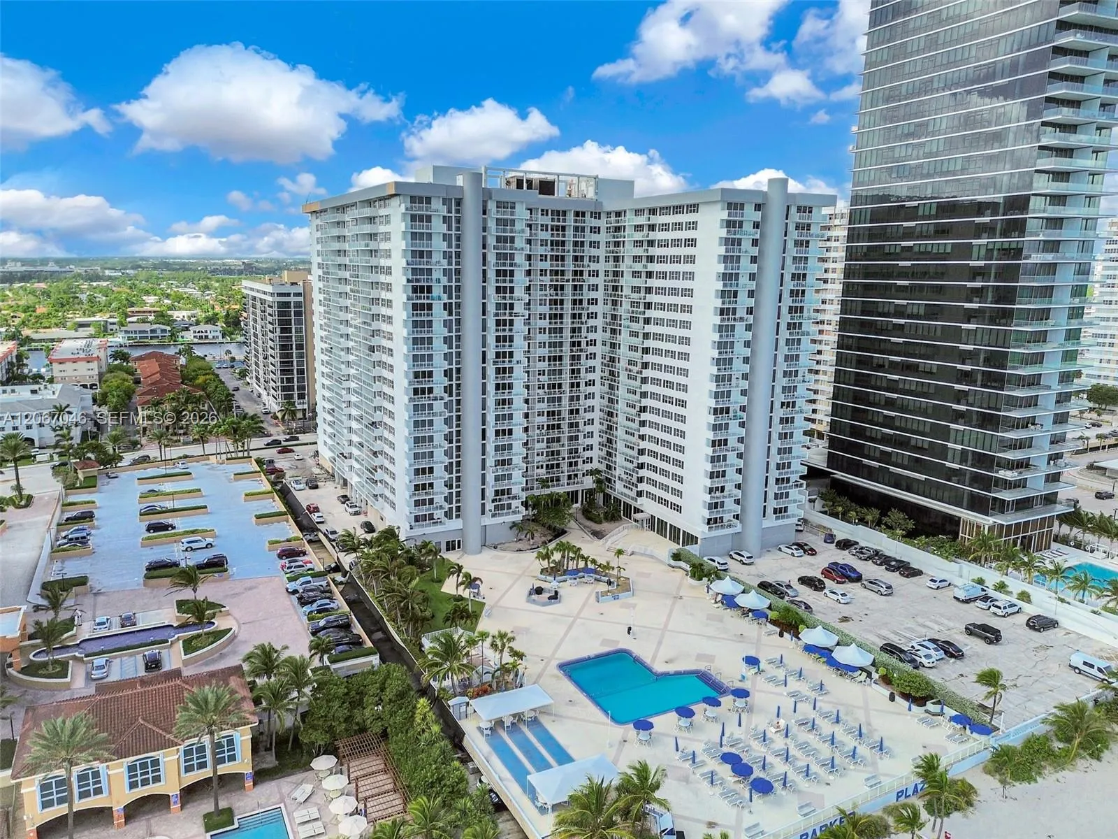 BEACH COMMUNITY