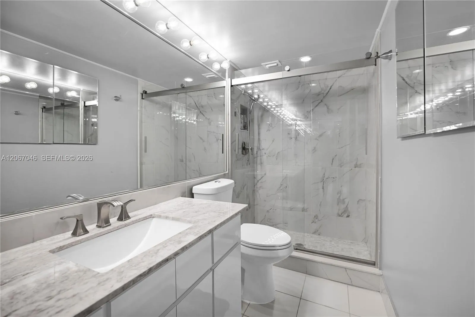 2nd Bathroom