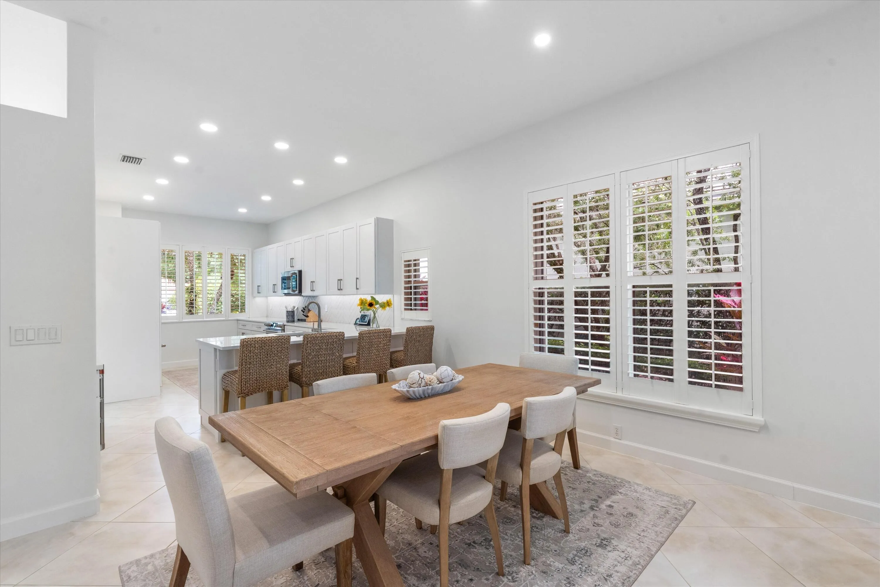 kitchen / dining