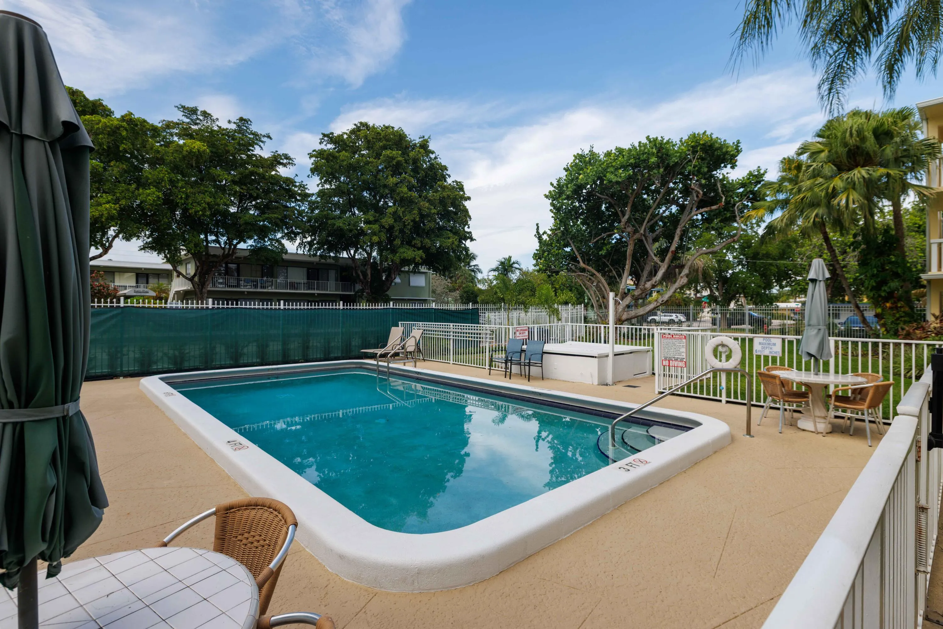 1900 ne 8th ct, #104, Fort Lauderdale fl