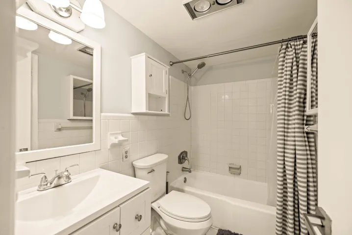 1900 ne 8th ct, #104, Fort Lauderdale fl