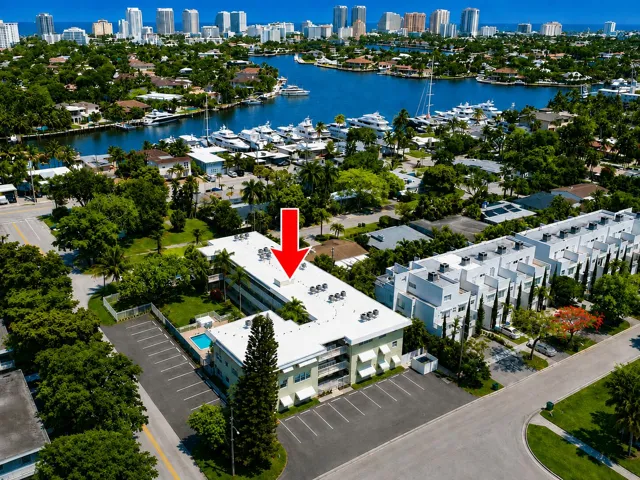 1900 ne 8th ct #104, Fort Lauderdale