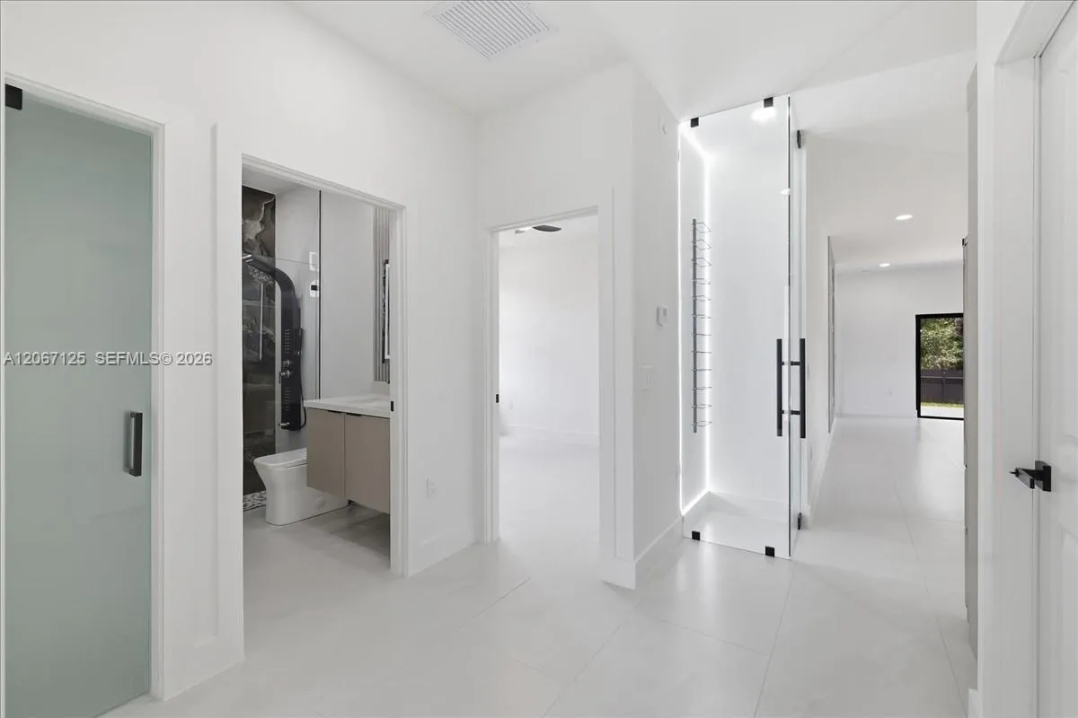 Property photo 76