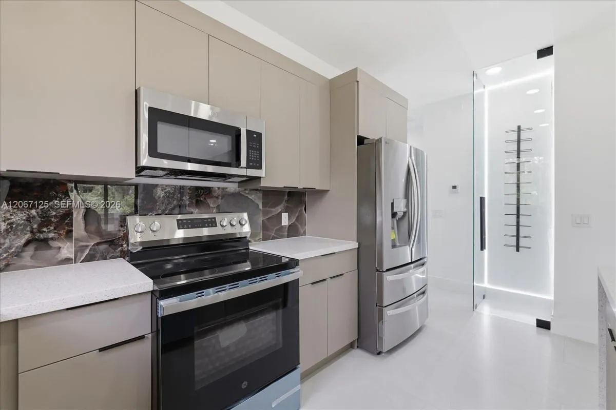 Property photo 78
