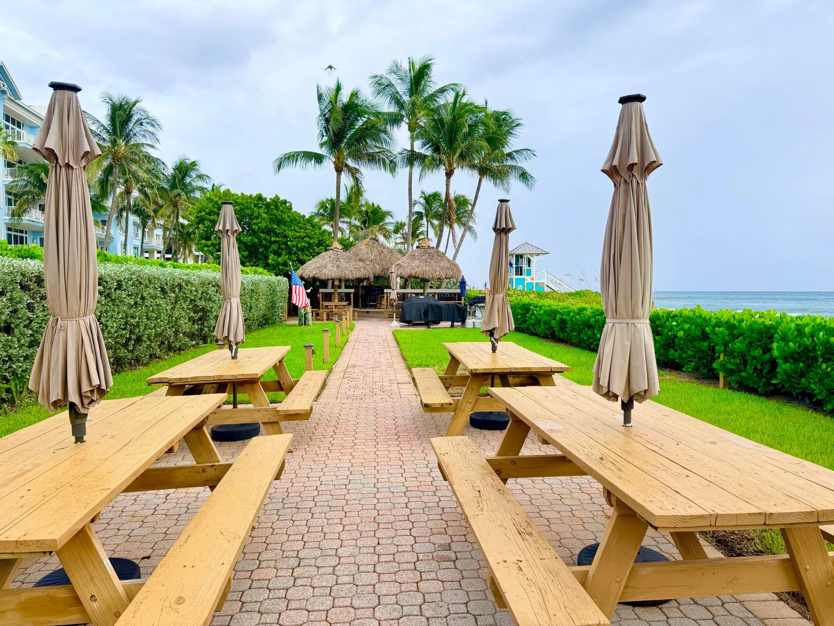 Tiki Hut