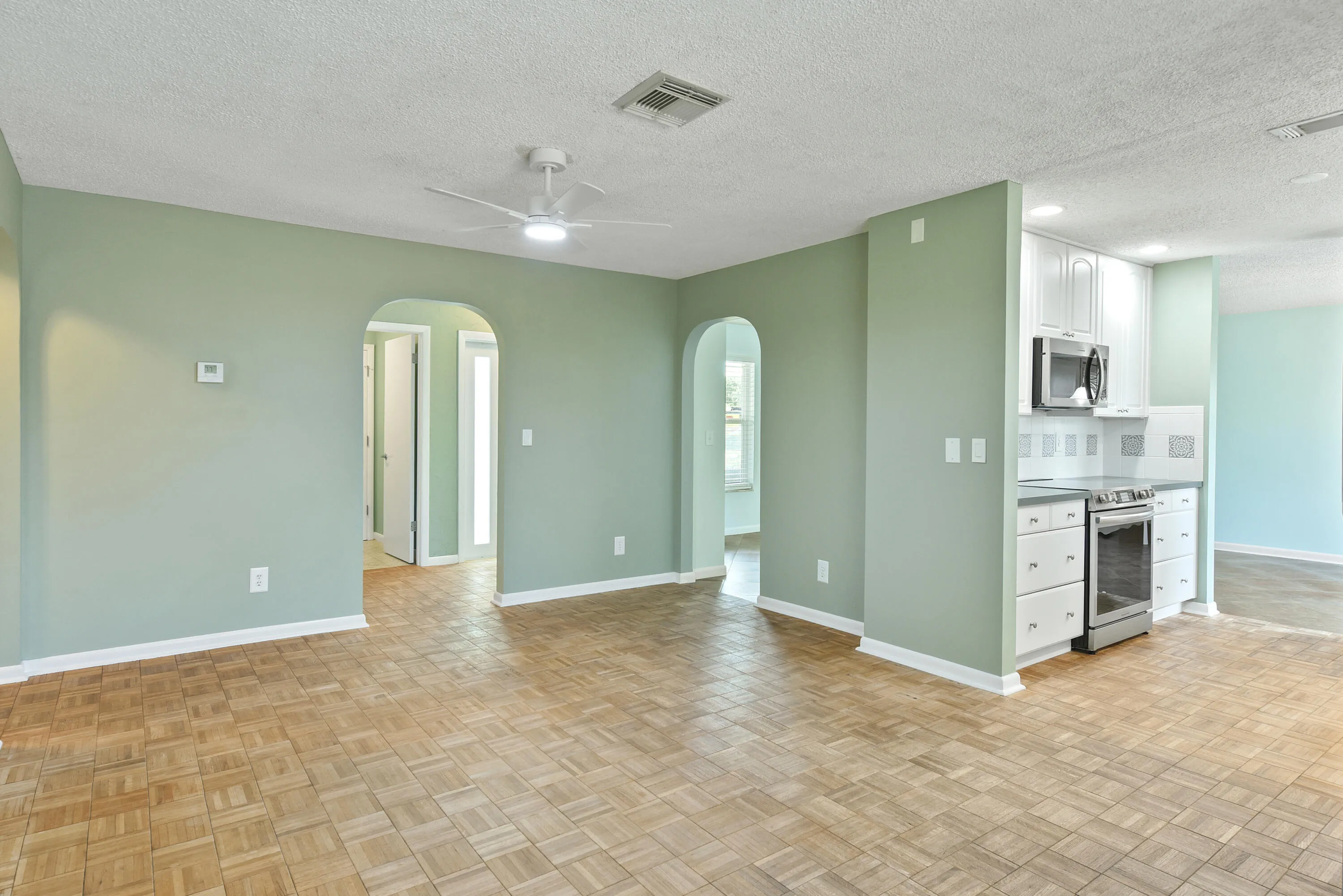 Arched Entry into Foyer
