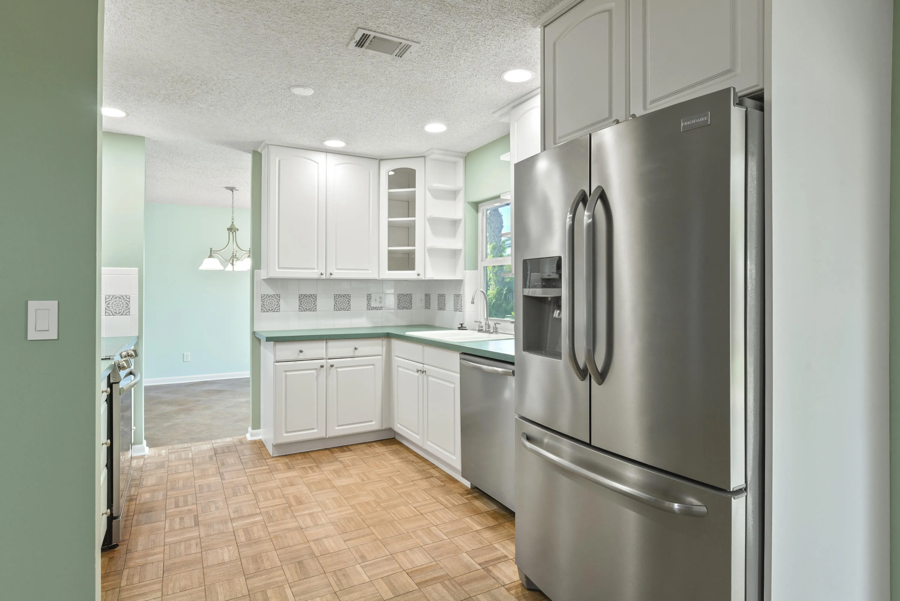 Newer Stainless Steel Appliances