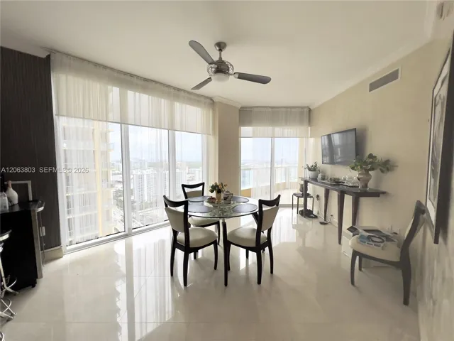 (fourth bedroom)
