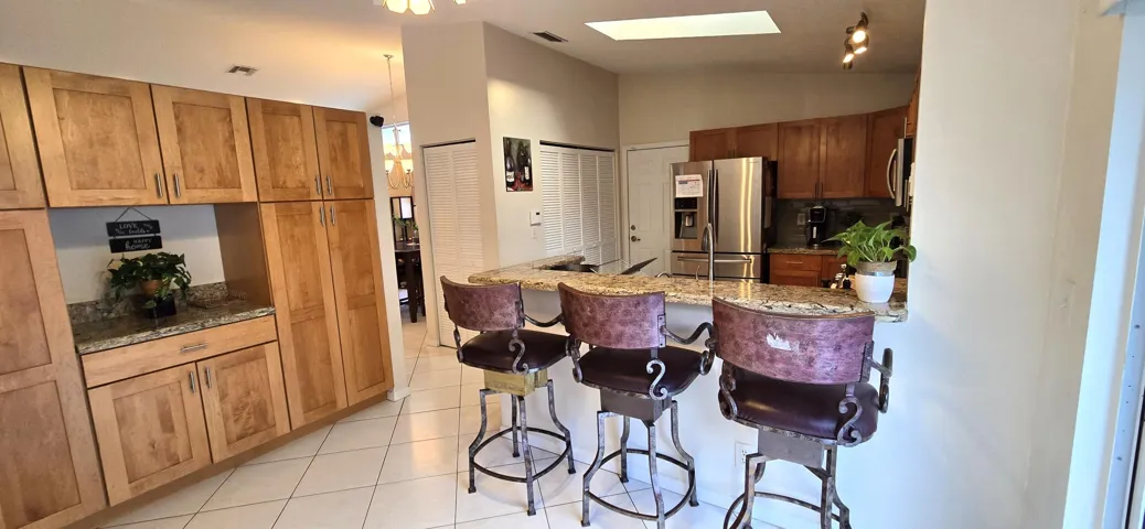 Kit stools builtins