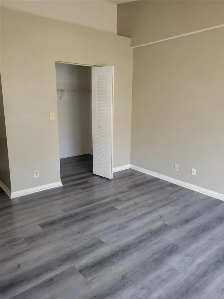 741 LYONS 203 BATHROOM 1
