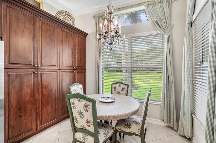 Breakfast Nook