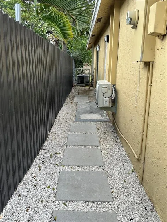 Alley to access both efficiencies