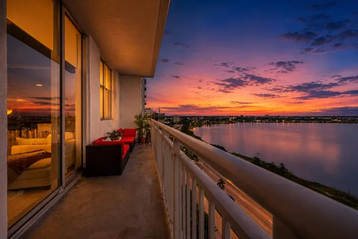 35-print-Twilight Balcony