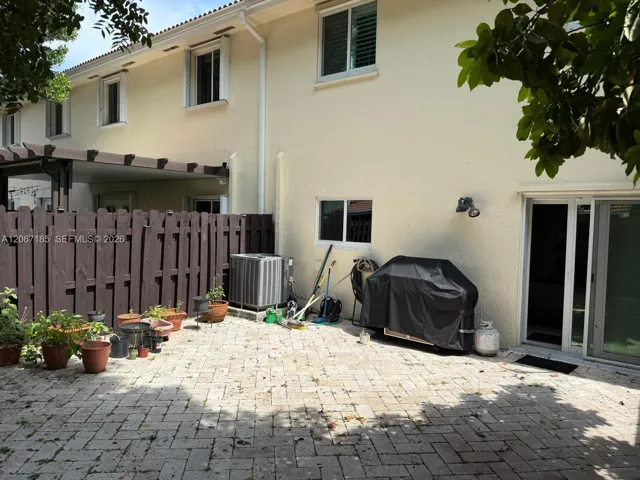 Photo 37