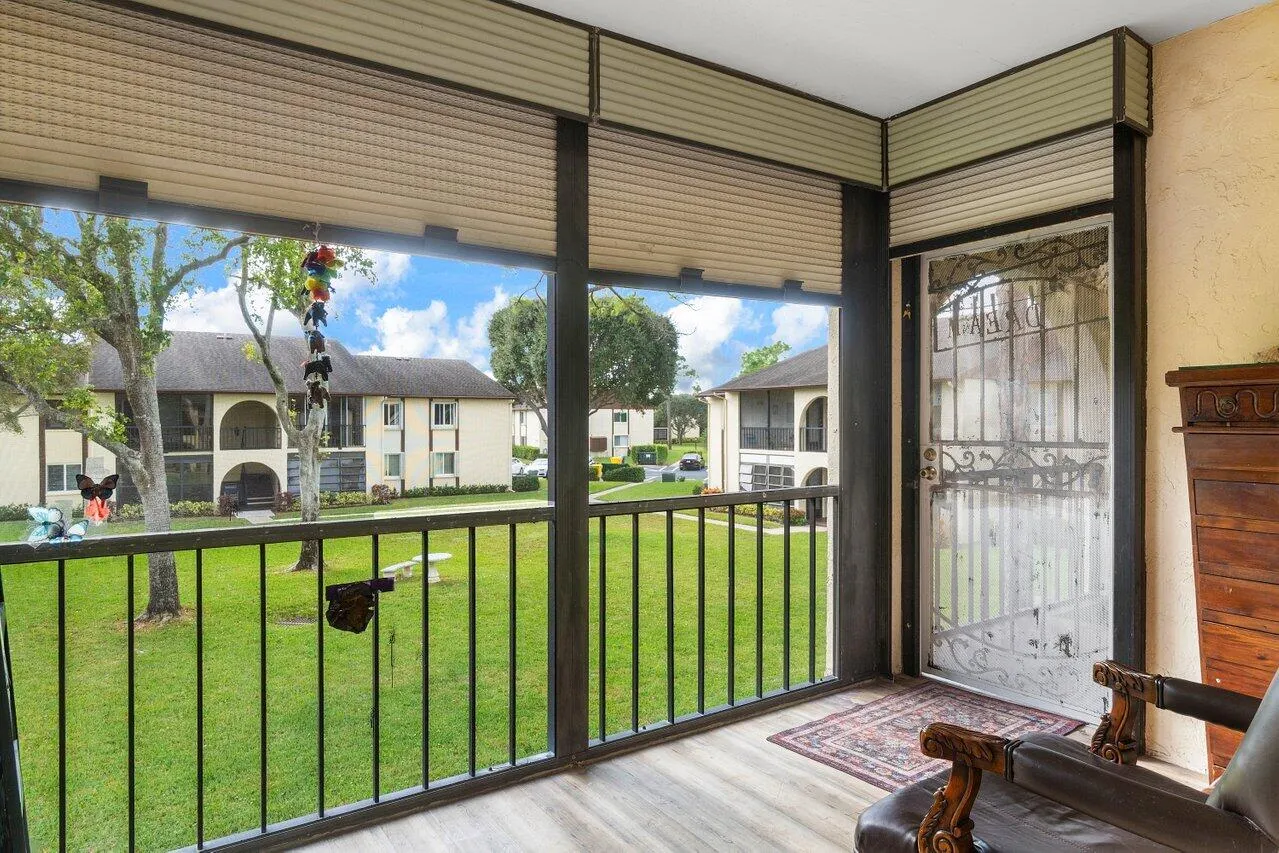 023-587LaPlayasCourt-B2-Greenacres-FL-33
