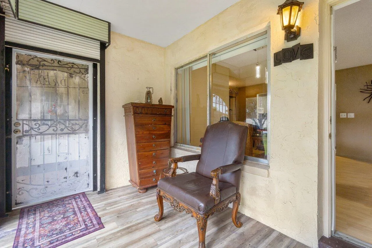 024-587LaPlayasCourt-B2-Greenacres-FL-33