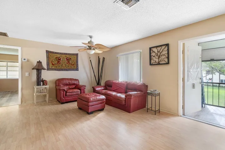 005-587LaPlayasCourt-B2-Greenacres-FL-33