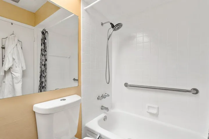 022-587LaPlayasCourt-B2-Greenacres-FL-33