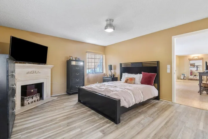 016-587LaPlayasCourt-B2-Greenacres-FL-33