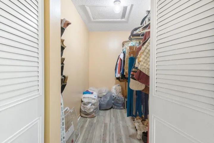 018-587LaPlayasCourt-B2-Greenacres-FL-33