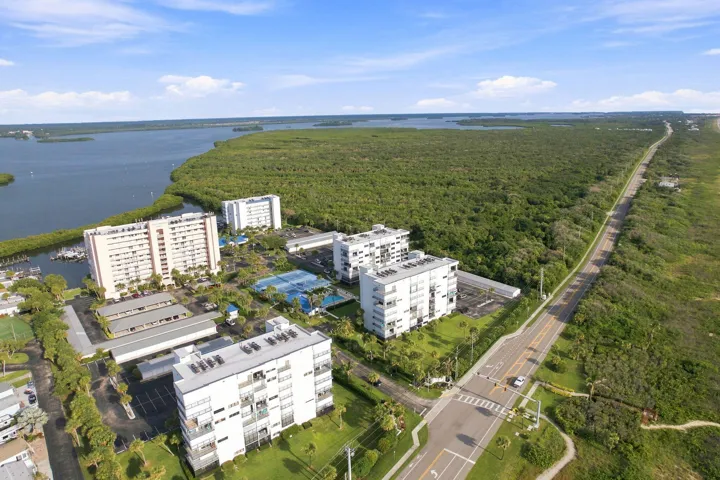 46-web-or-mls-DJI_0416-topaz