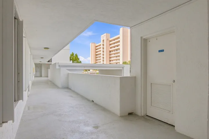 5-web-or-mls-V7A_8588-topaz