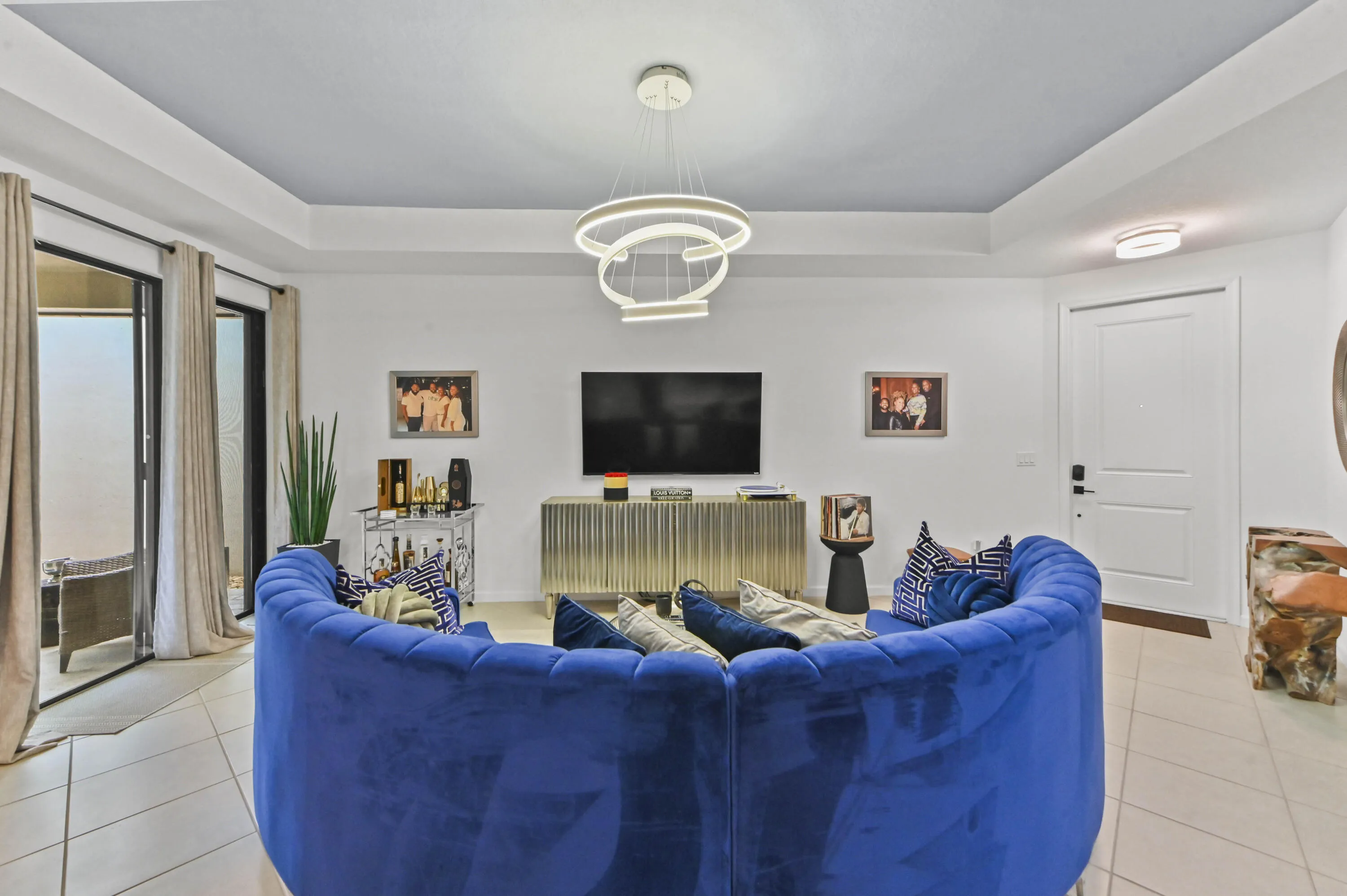 08 Living Room 04