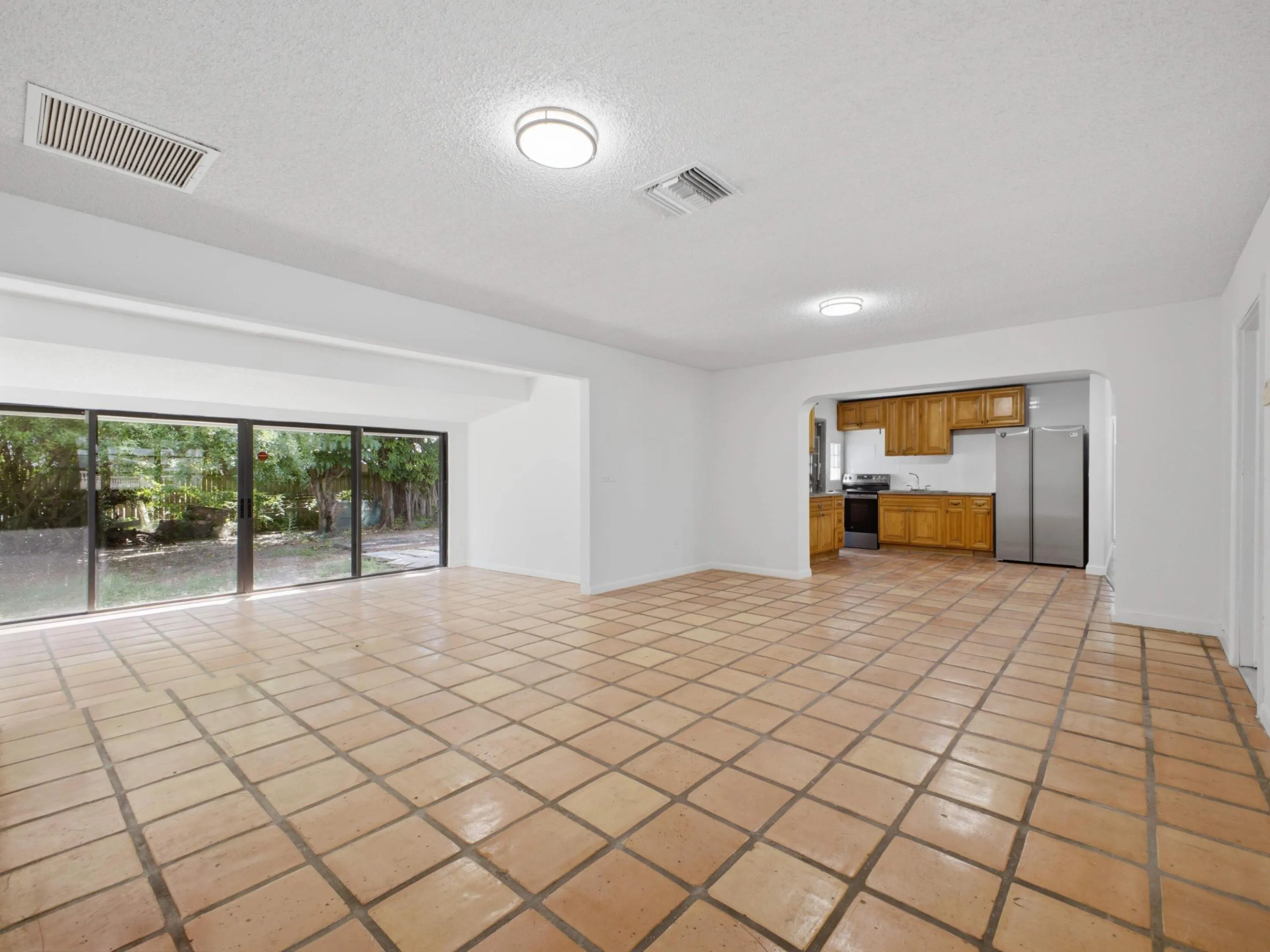 Dining to Family Kitchen