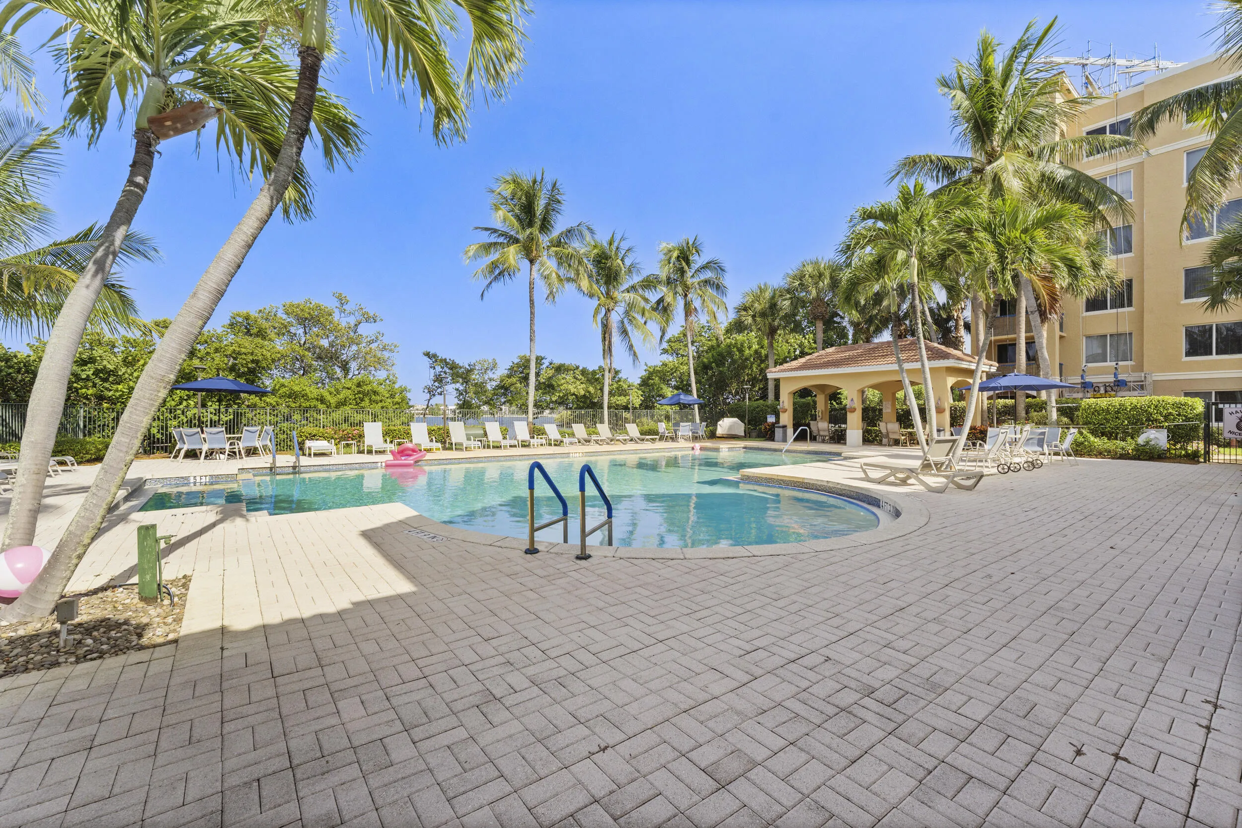 53_hypoluxo + barbados swim club + pool