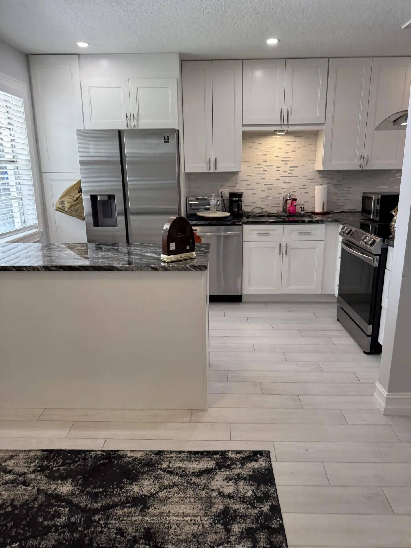 Lake olive kitchen