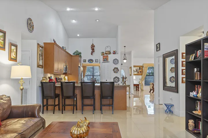 761 Greenbriar Ave, Davie, FL 33325 - 02