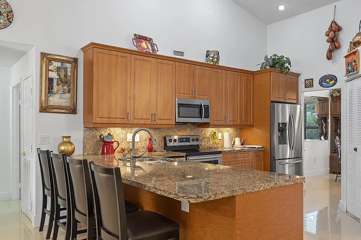 761 Greenbriar Ave, Davie, FL 33325 - 01