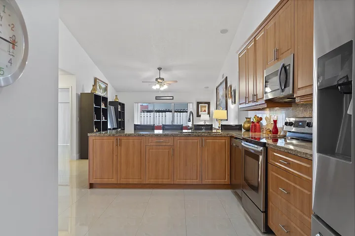 761 Greenbriar Ave, Davie, FL 33325 - 01
