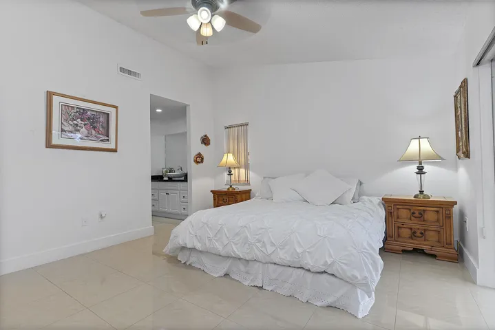 761 Greenbriar Ave, Davie, FL 33325 - 02
