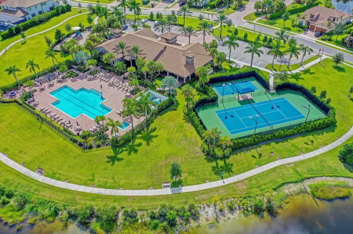 Clubhouse Amenities Aerial