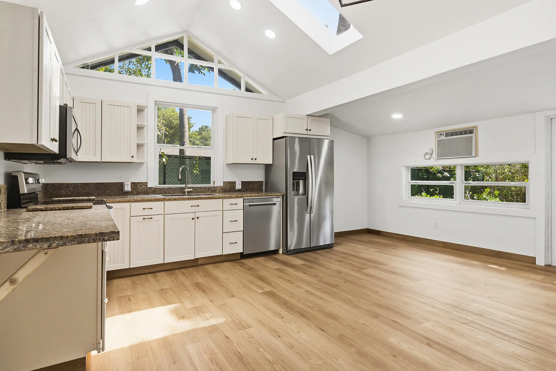 Back House Living Area/Kitchen