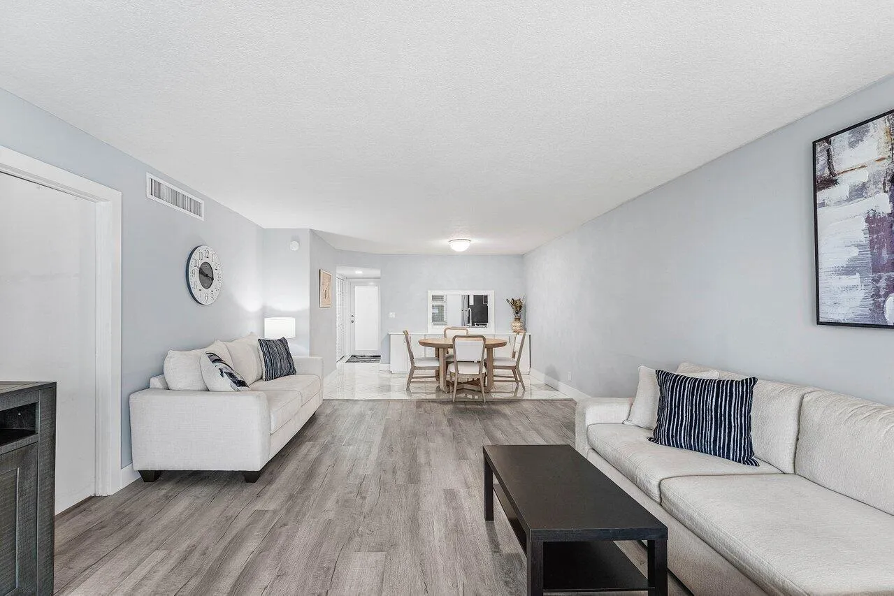 010-910DogwoodDrive-444-DelrayBeach-FL-3