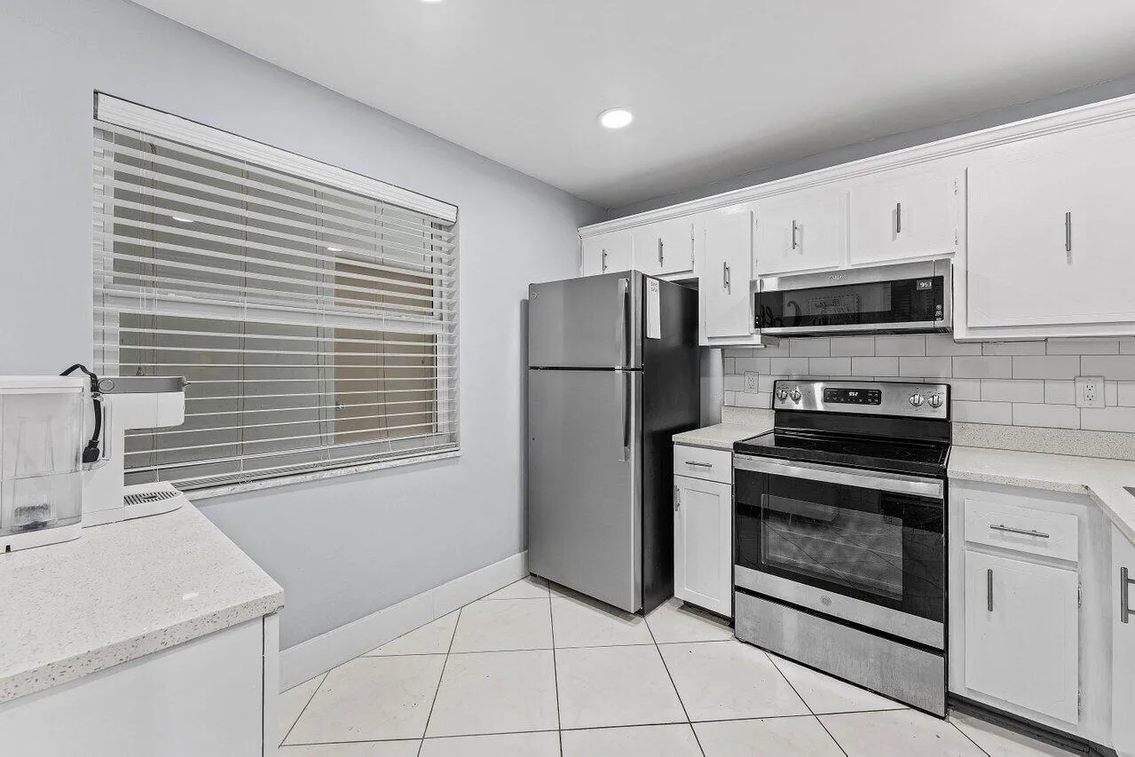 007-910DogwoodDrive-444-DelrayBeach-FL-3