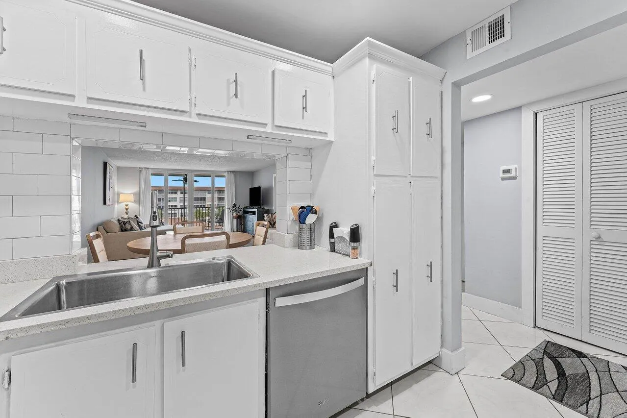 008-910DogwoodDrive-444-DelrayBeach-FL-3