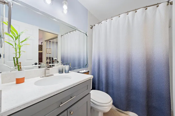 Guest Bathroom with access from the bedroom and from the living area. Convenient!
