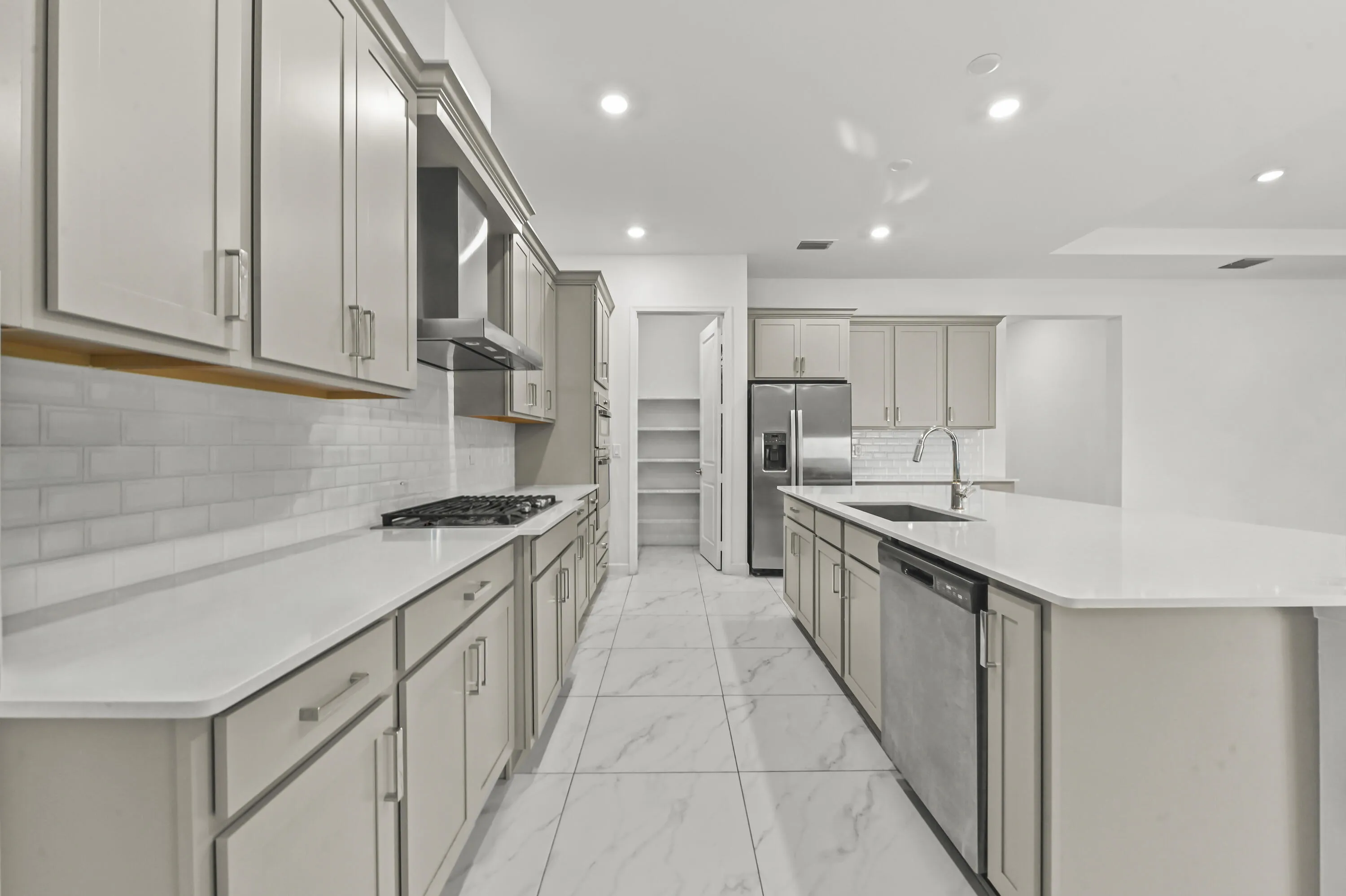 15 Kitchen 02