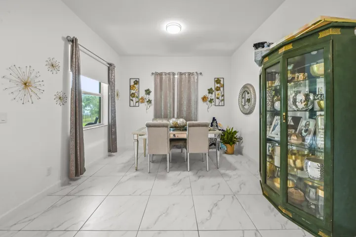 17 Dining room 01