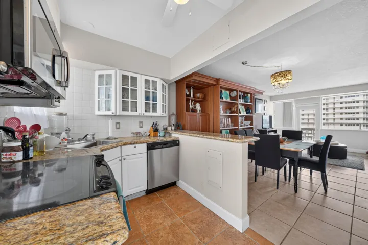 003-019-Kitchen-4000x2666