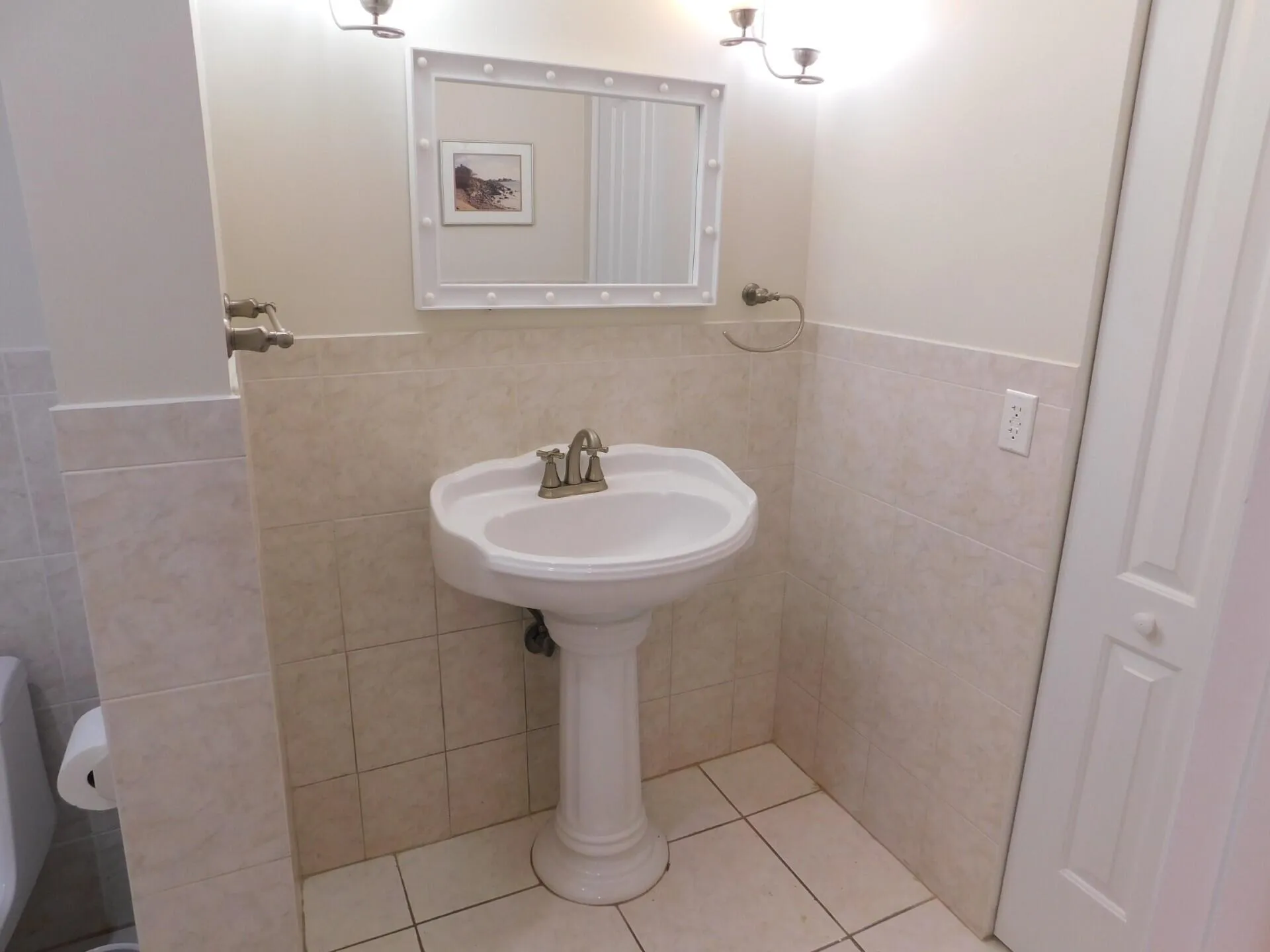 2nd Bathroom