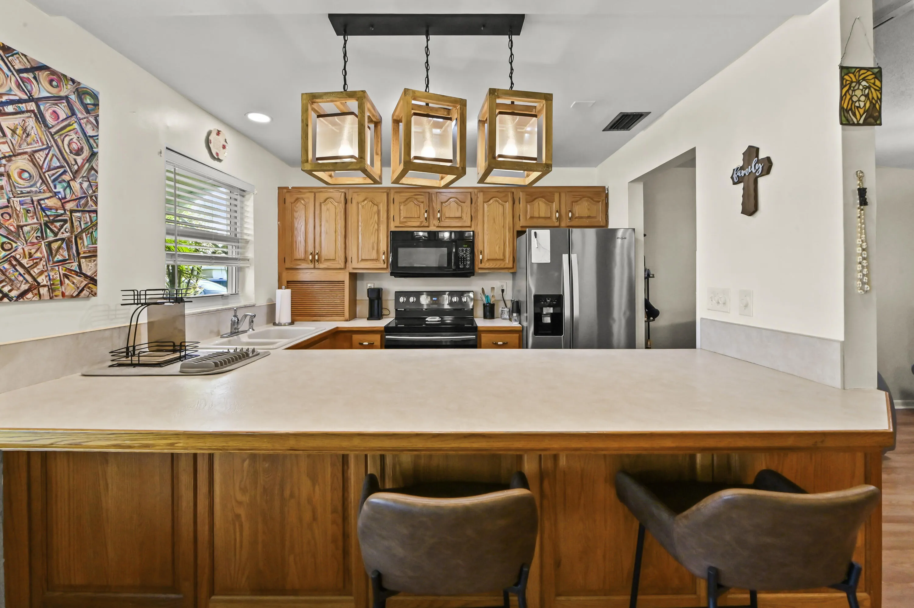 12 Kitchen 01