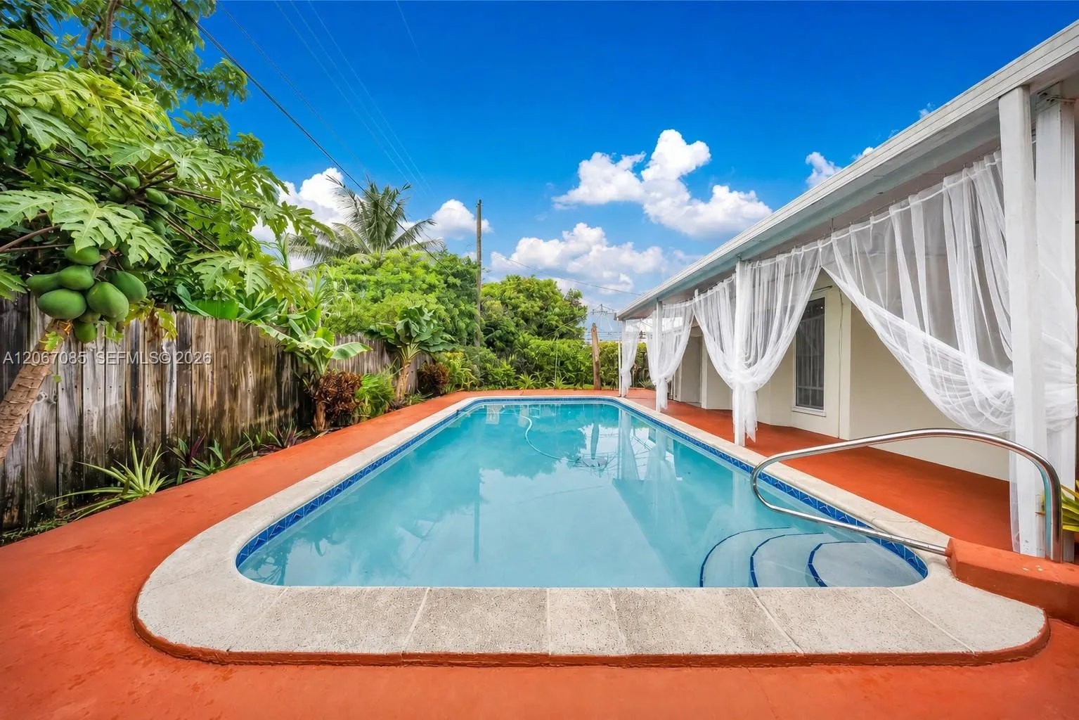 Photo 34