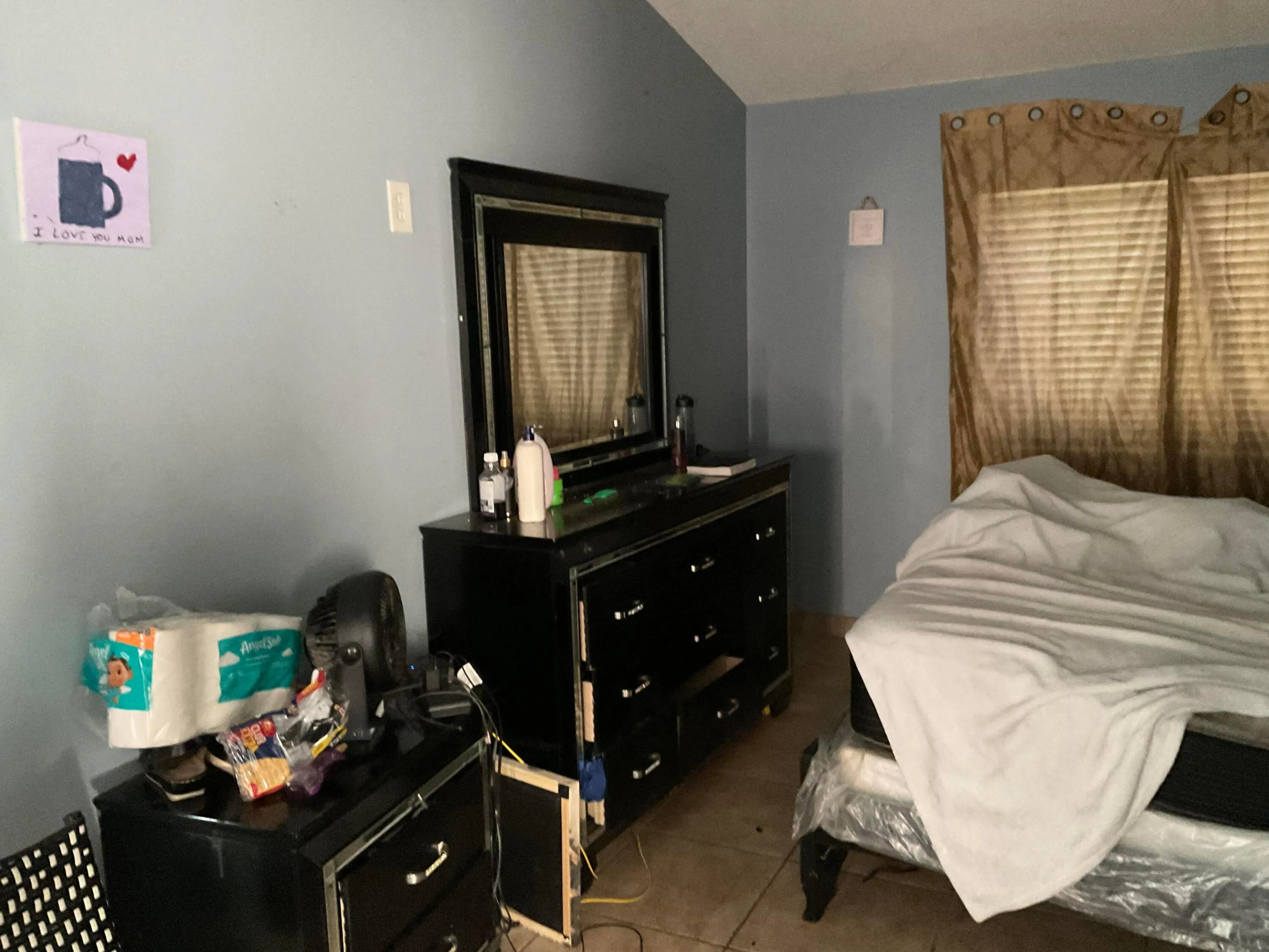 MASTER BED