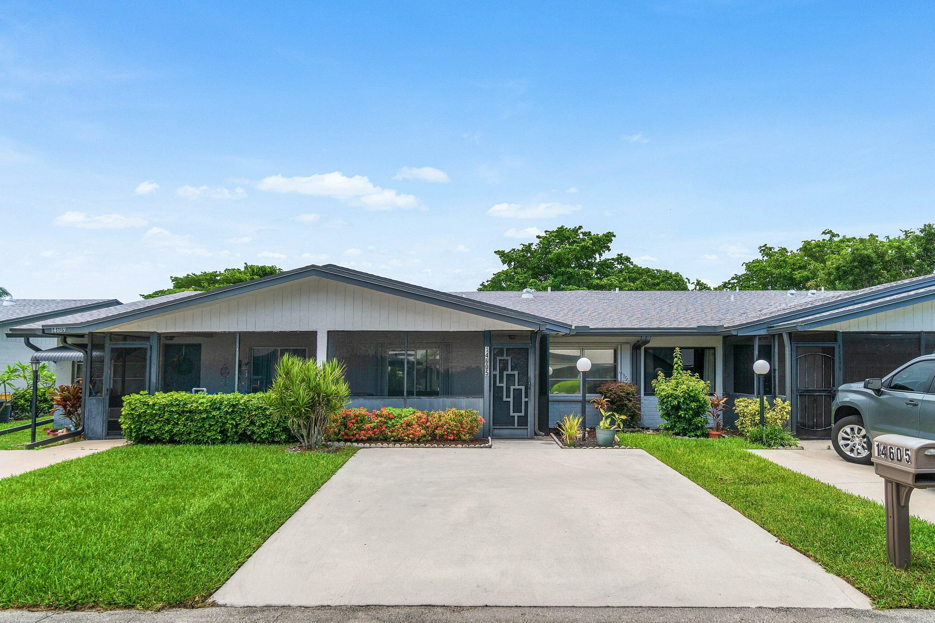 Front Exterior & Driveway